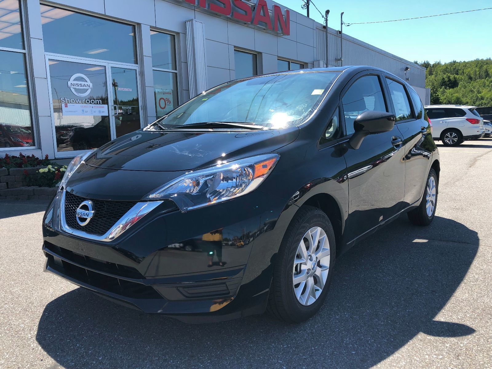 New 2018 Nissan Versa Note Hatchback 1.6 SV CVT At Acura Brossard ...