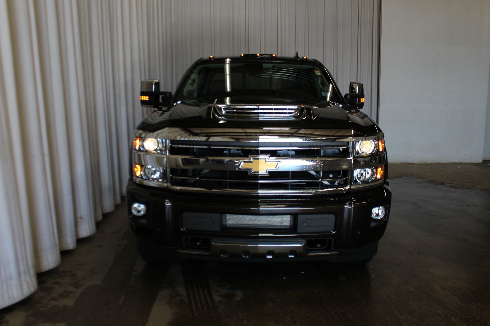 Get 2018 Chevy Silverado 2500 Duramax Pics