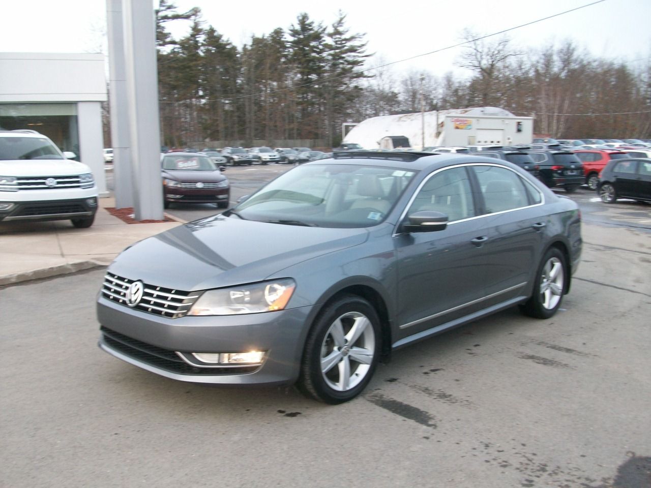 Used 15 Volkswagen Passat Comfortline 2 0 Tdi 6sp Dsg At W Tip Platinum Grey Met 17 175 Km For Sale 0 0 Valley Volkswagen 18 002