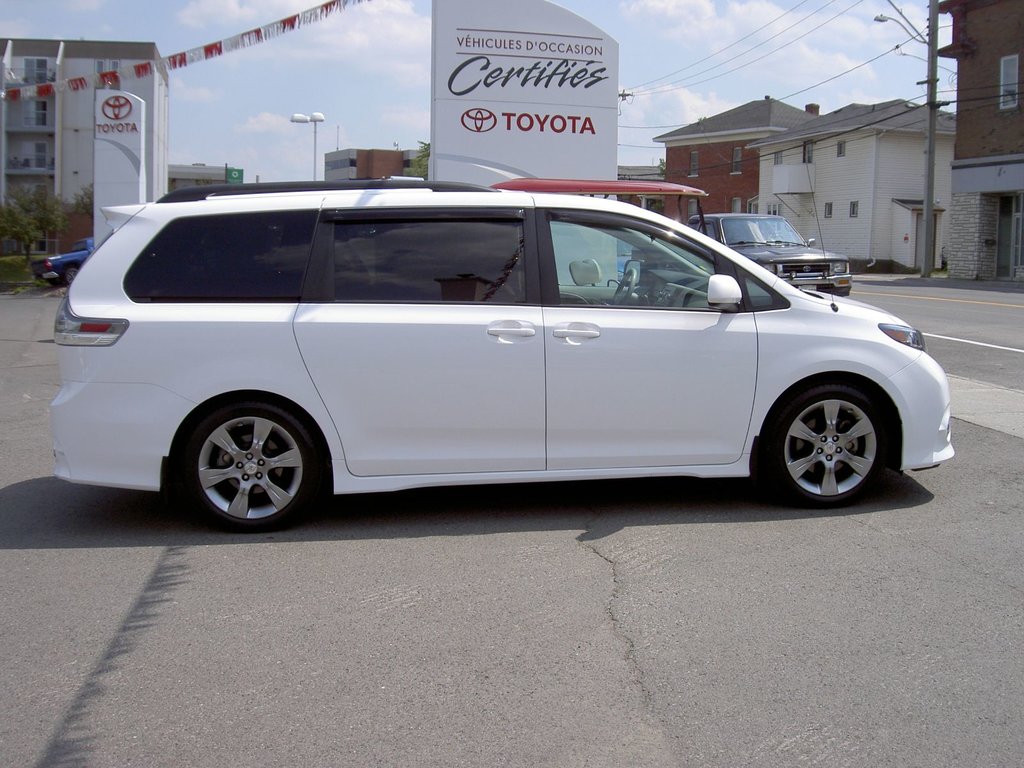 2011 toyota sienna se options #5