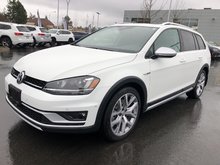 2017 Volkswagen GOLF ALLTRACK Auto w/ Drivers Assistance & Light & Sound Pkg+