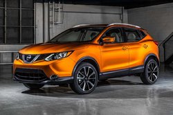 Le nouveau Nissan Qashqai 2017 ou le Toyota C-HR : comment choisir