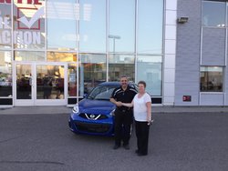 Nissan Micra 2017 bleu