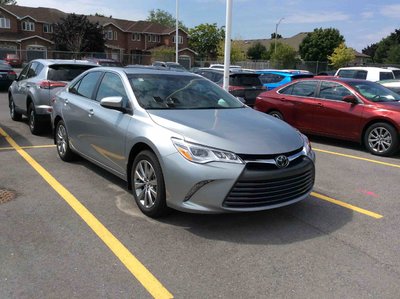 2017 Toyota Camry 4-Door Sedan XLE V6 6A SAVE!!