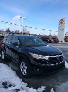 2016 Toyota Highlander LTD AWD BOXING MONTH CLEARANCE!!