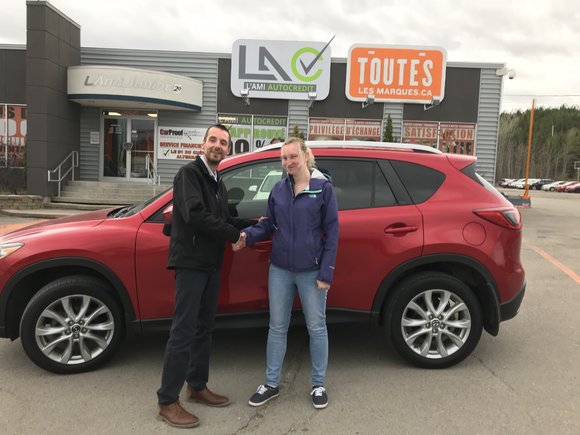 Félicitations à mme Veronique Desbiens pour votre nouvel achat un Mazda cx5 2016 merci pour votre confiance et bonne route