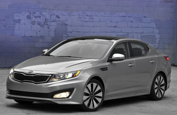 Elle est enfin disponible au Québec : La Kia Optima 2011