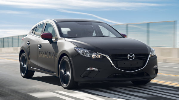 Mieux comprendre la technologie SKYACTIV-X de Mazda