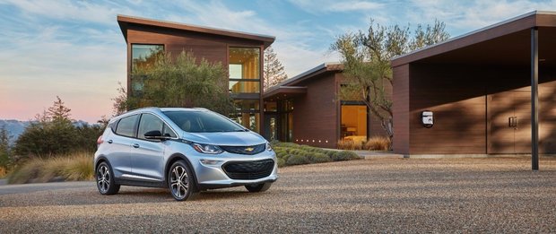 Dites adieu à l’essence avec la Chevrolet Bolt 2017