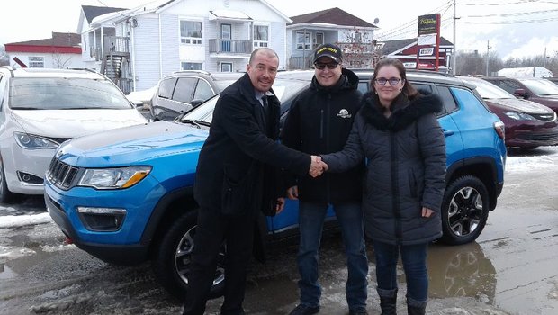 Merci beaucoup à Luc et Annie de votre confiance pour votre nouveau Compass TrailHawk.