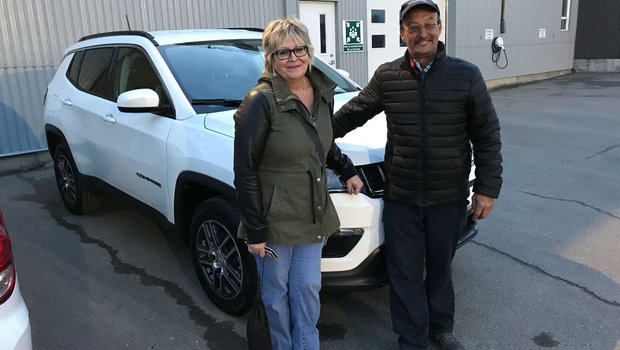 M.Jacques Pépin et Mme Jocelyne Lavoie
Très bel accueil, excellent service.
Nous sommes très contents de notre achat chez Garage Windsor!!!!
