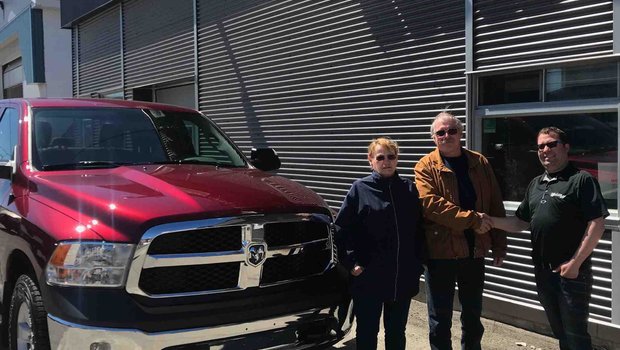 Normand Desjardins et Michèle Veillette de la ‘ Pourvoirie L’auberge de la rouge ‘ pour l’achat de leur Ram 2018.
Merci Yannick pour ton excellent service