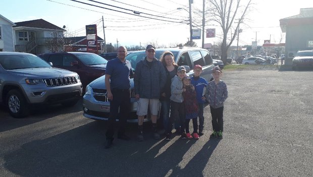 Un gros merci à M. Dominic Beaulieu et Mme. Céline Bastille pour leur achat. Bonne route.