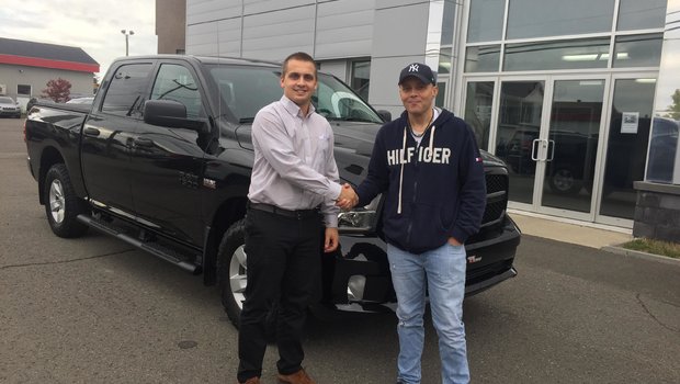 Un superbe achat pour M. Antoine Raymond ! Un Ram 1500 édition Express. Merci de votre confiance et bonne route!