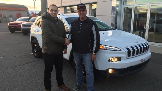 Un gros merci à M. Jean-Pierre Morin pour l'achat son magnifique Jeep Cherokee ! Bonne route.