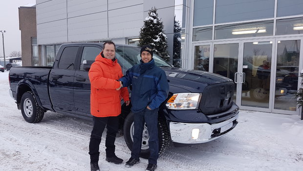 Un gros merci à M. Maxime Morin de Foresterie 2M de St Hubert pour l'achat de son nouveau camion un Ram 1500 EcoDiesel. Encore merci et bonne route.