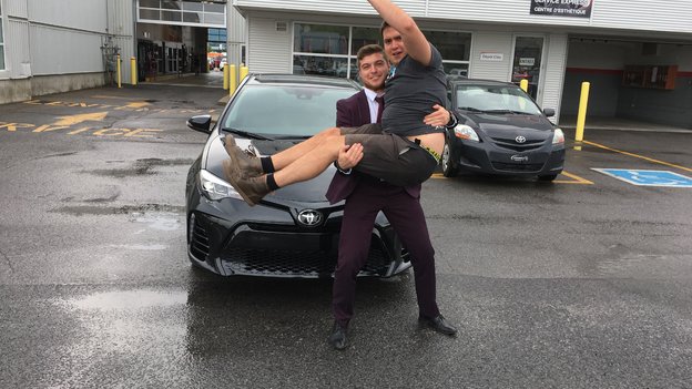 Merci à Alexandre et à toute l'équipe Vimont Toyota!!