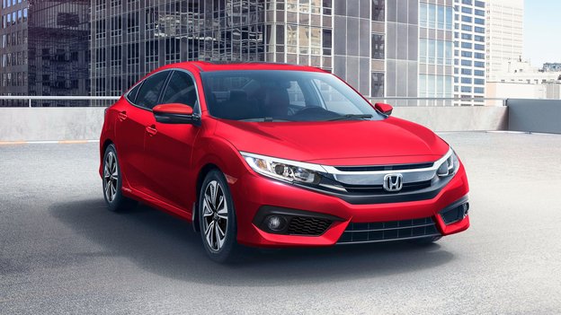 2018 Toyota Corolla vs 2018 Honda Civic in Magog