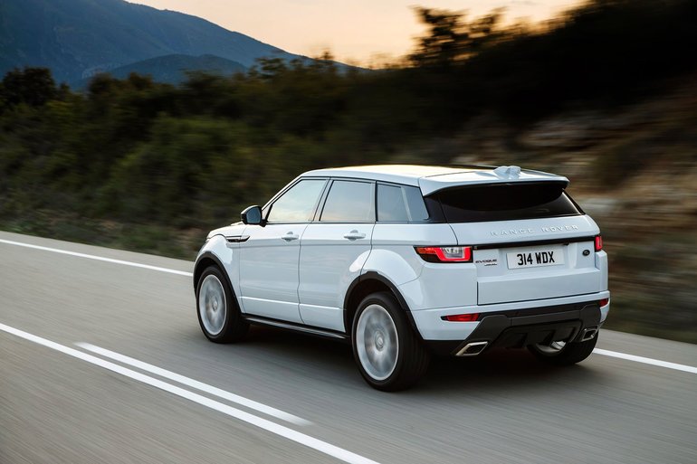 Benefits of Ordering Parts for Your Land Rover From an Official Land Rover Dealership