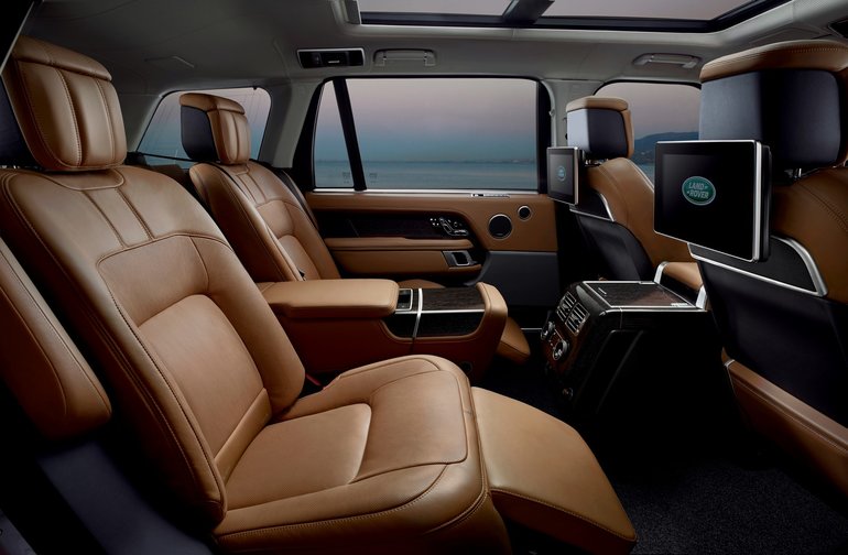 A Guide to Land Rover Test Drives: Don't Miss These Important Steps