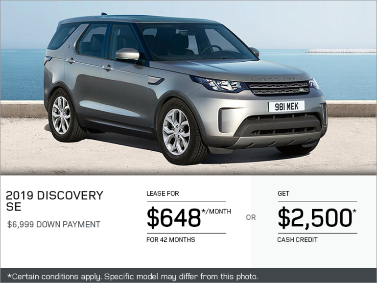 The 2019 Land Rover Discovery SE