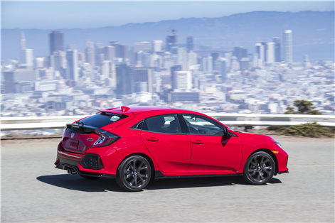 Honda Civic à hayon 2018: beaucoup d’espace de chargement pour une compacte à Montréal, Québec